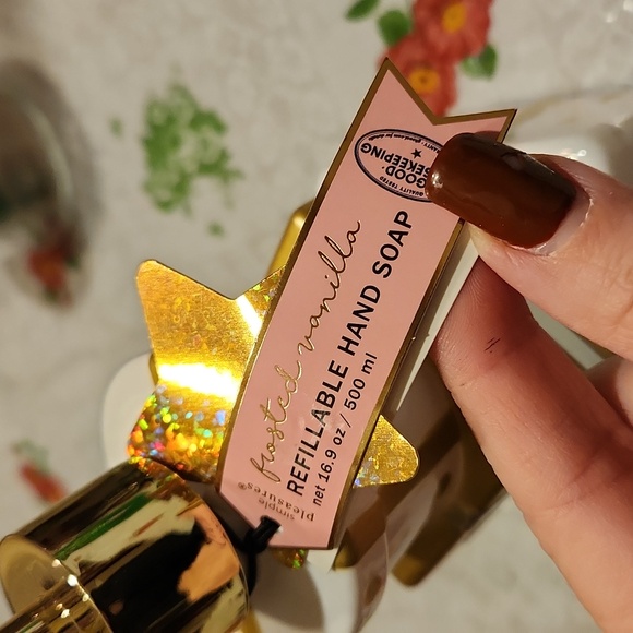 NWT FROSTED VANILLA 🎄 - Picture 3 of 3